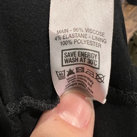 Flattering Womens black dress with low neck🖤 - Picture 5 of 7